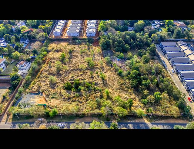 22,100M² VACANT LAND FOR SALE IN BRYANSTON